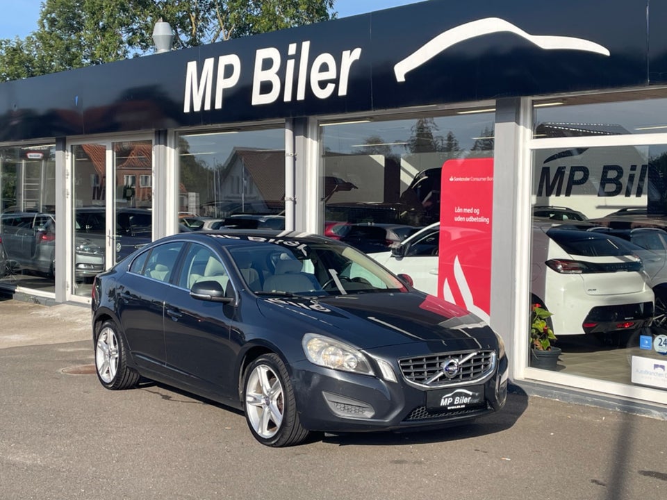 Volvo S60 2,0 D3 163 Summum aut. 4d