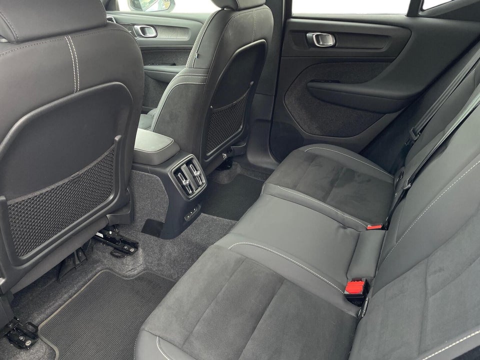 Volvo XC40 ReCharge Twin Ultimate 5d
