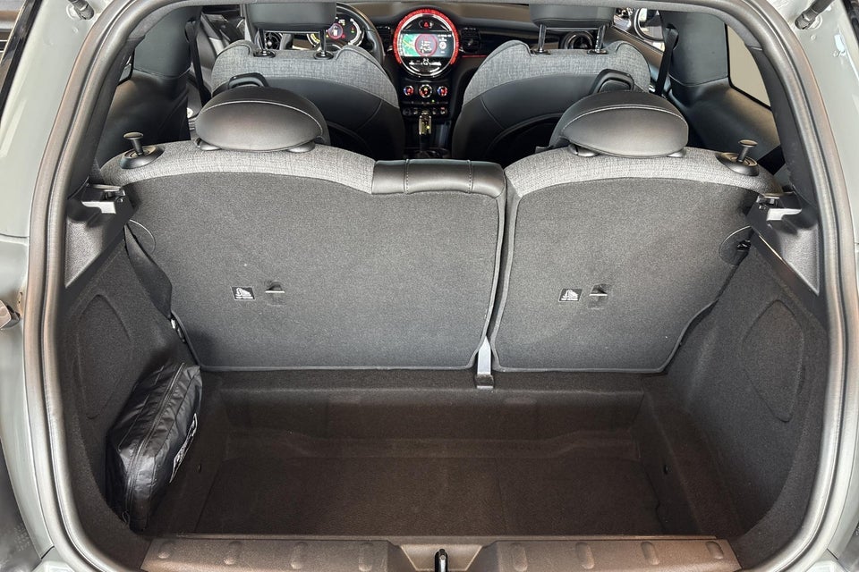 MINI Cooper SE Classic Trim 3d