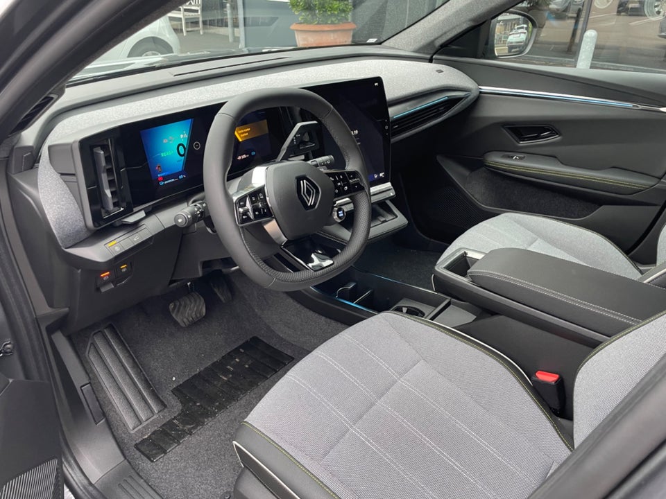 Renault Scenic E-Tech 87 Techno 5d