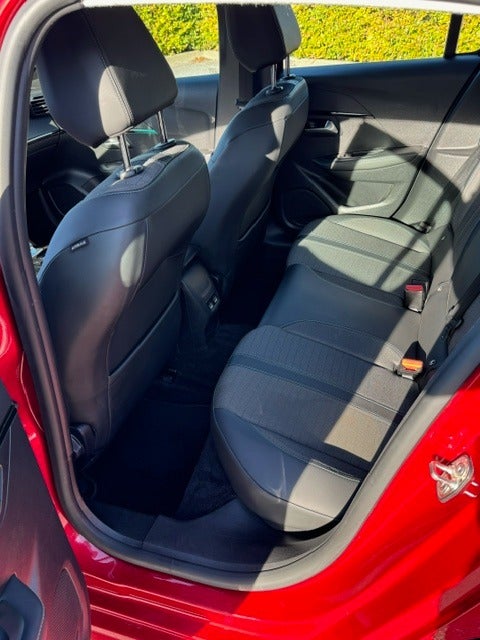 Peugeot e-208 50 Active 5d