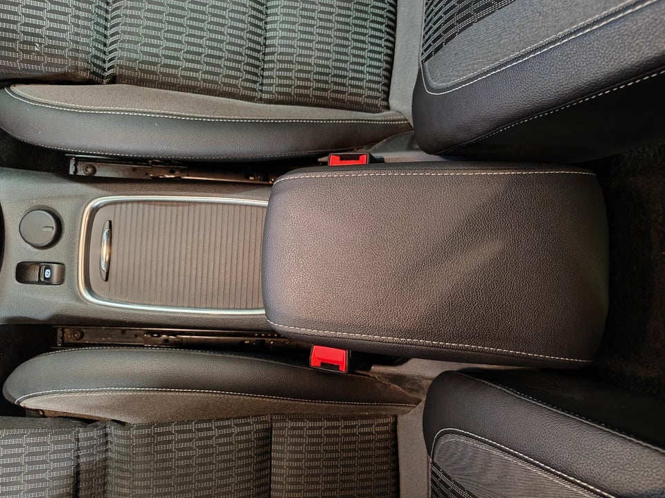 Opel Astra 1,5 D 122 Elegance Sports Tourer aut. 5d