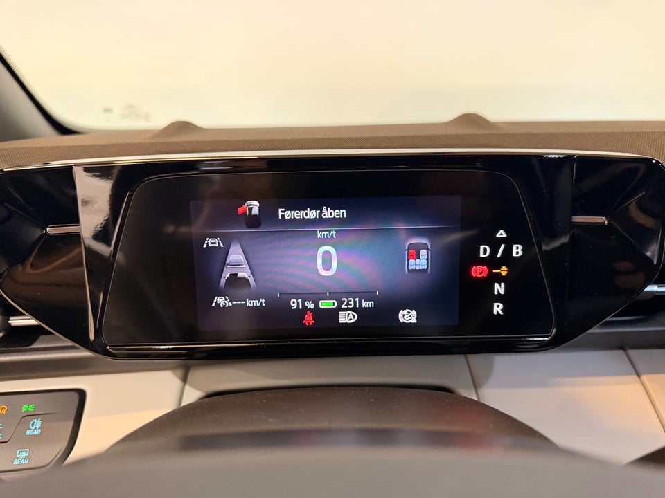 Ford Capri 84 Premium Extended Range AWD 5d