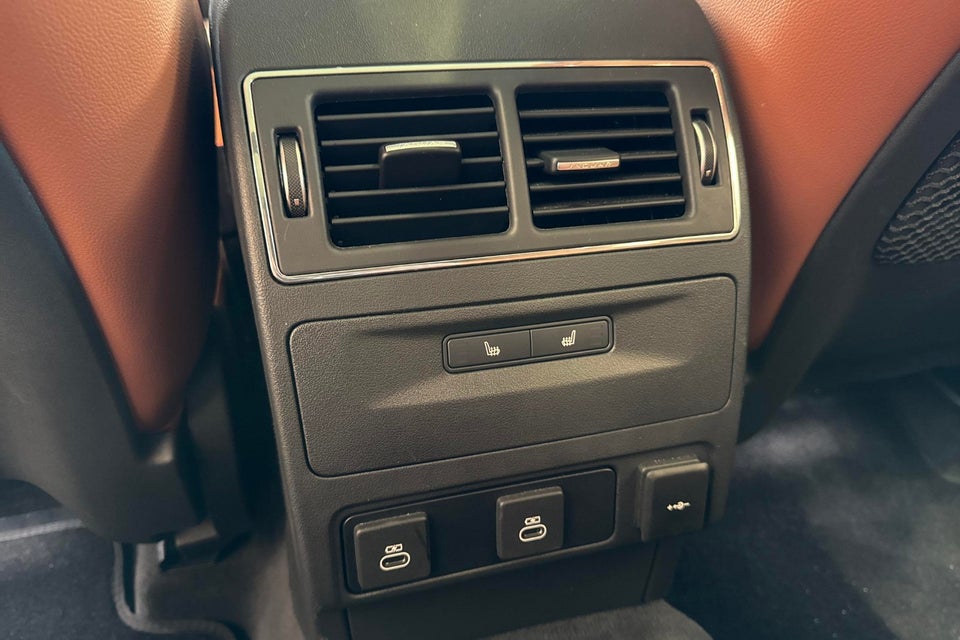 Jaguar F-Pace 2,0 P400e R-Dynamic SE aut. 5d