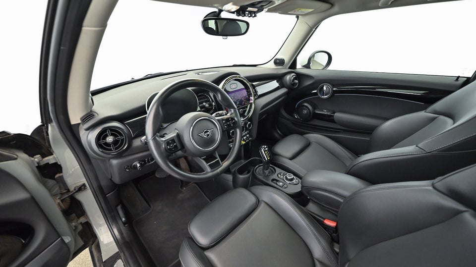 MINI Cooper SE Maximise 3d