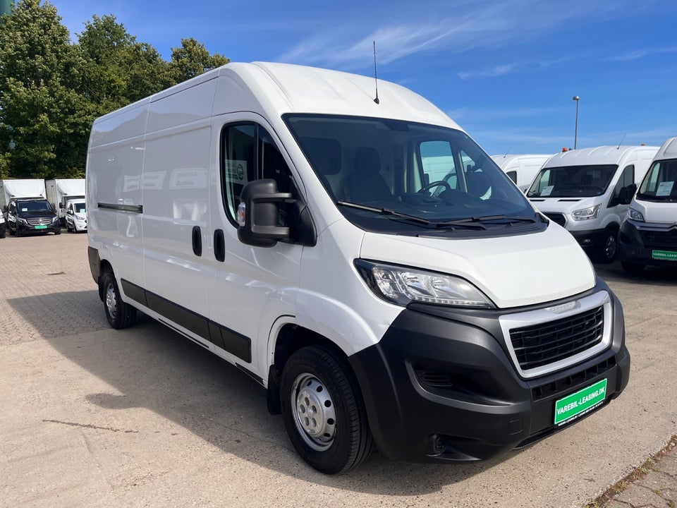 Peugeot Boxer 335 2,2 BlueHDi 165 L3H2 Premium