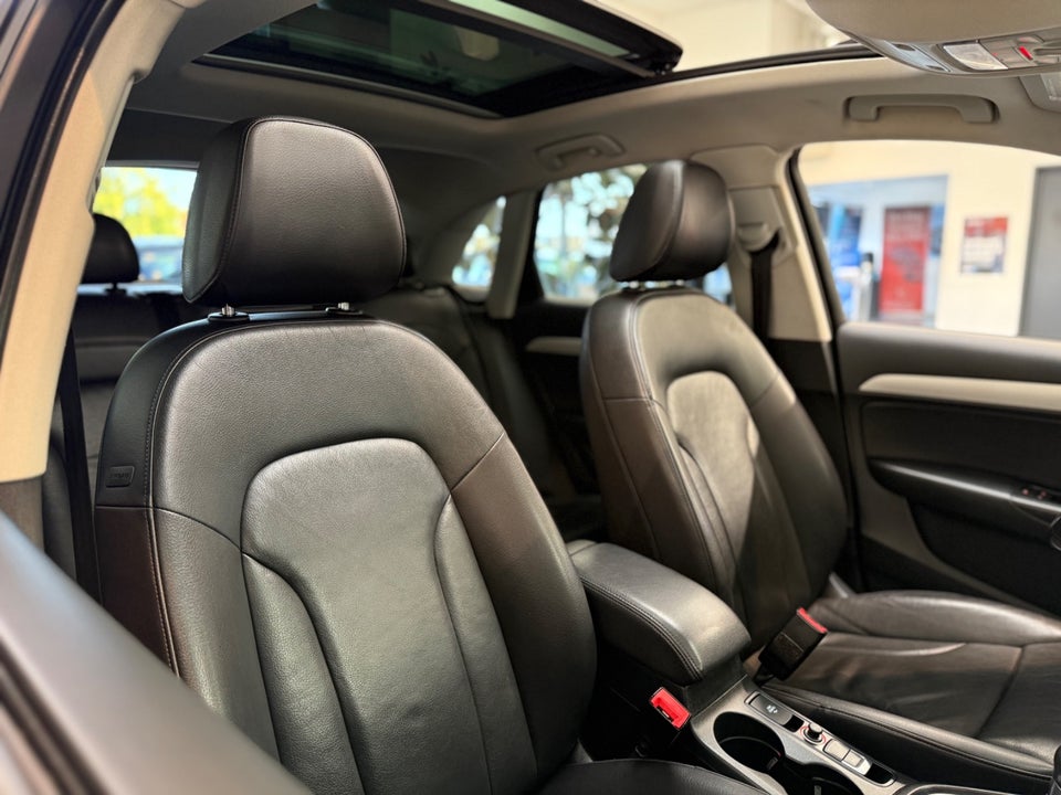 Audi Q3 2,0 TFSi 200 S-line S-tr. 5d