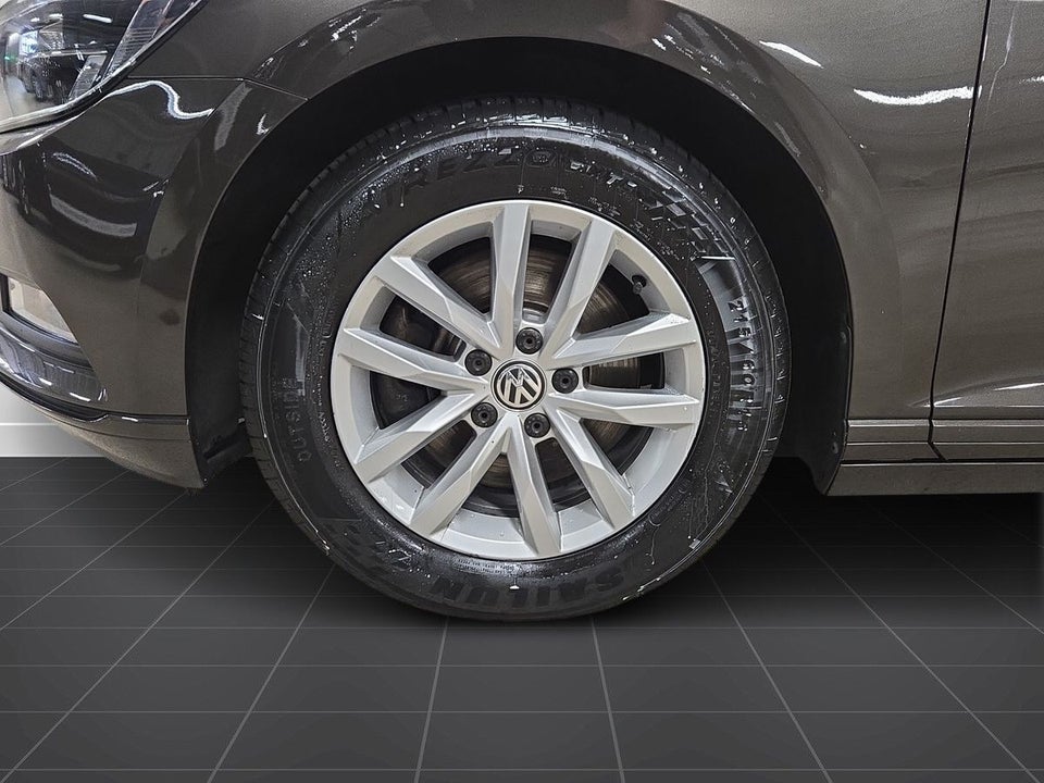 VW Passat 1,8 TSi 180 Comfortline Premium DSG 4d