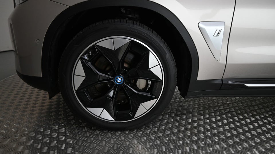 BMW iX3 Charged Plus 5d