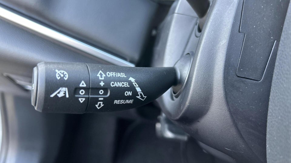 MG Marvel R Luxury 5d