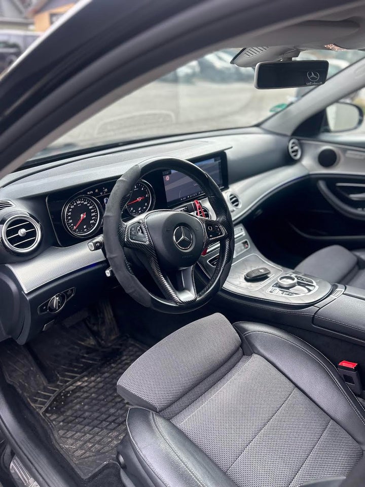 Mercedes E220 d 2,0 AMG Line stc. aut. 5d