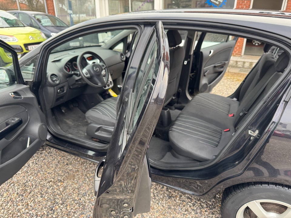 Opel Corsa 1,0 12V Enjoy 5d