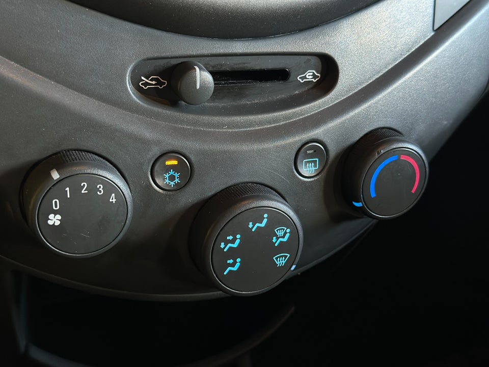 Chevrolet Spark 1,0 LS 5d