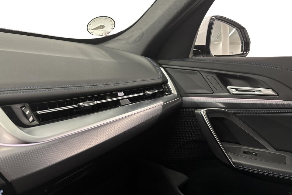 BMW iX1 xDrive30 M-Sport 5d