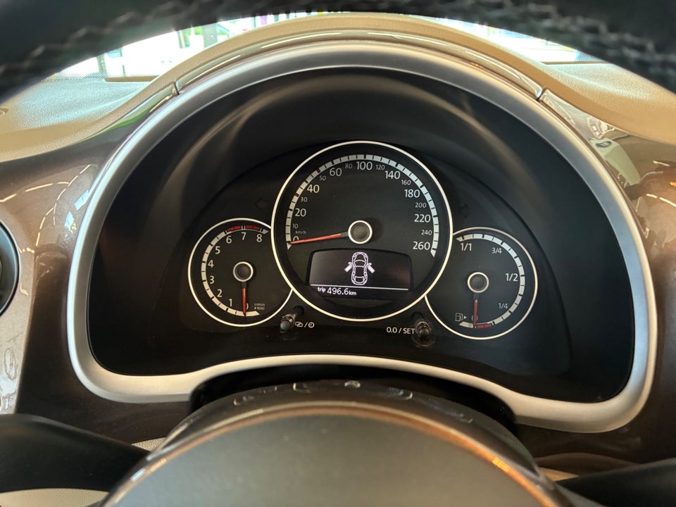 VW The Beetle 1,2 TSi 105 Design Cabriolet 2d