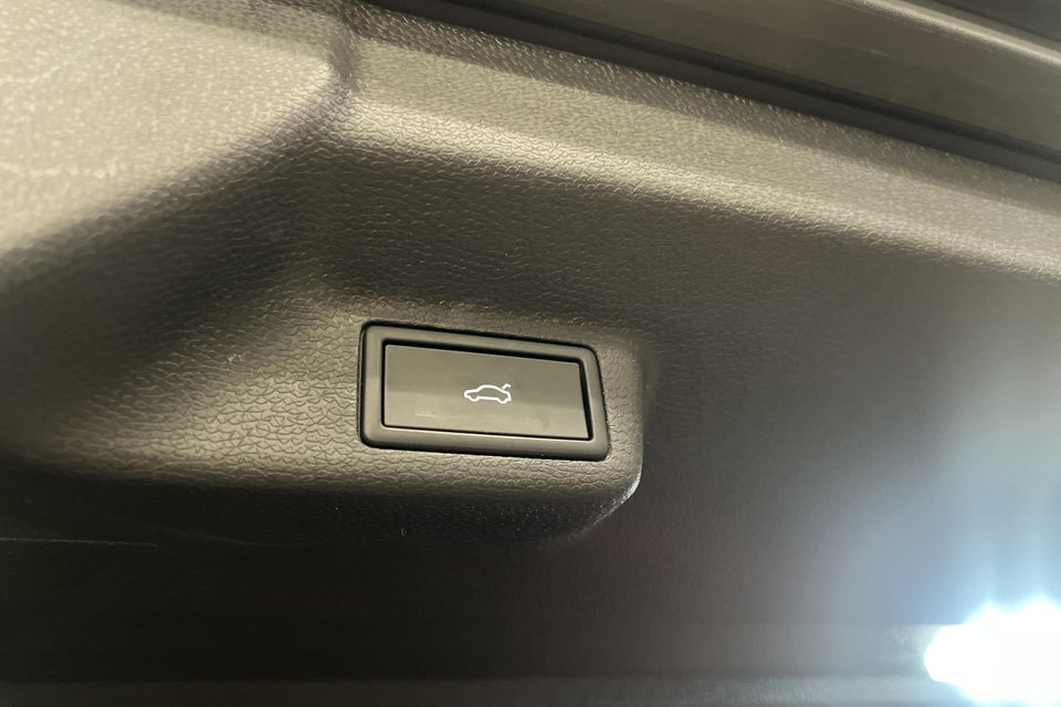 VW ID.Buzz 86 Life+ 7prs LWB 5d