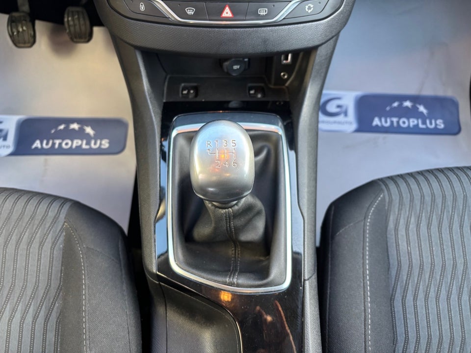 Peugeot 308 1,6 BlueHDi 120 Active 5d