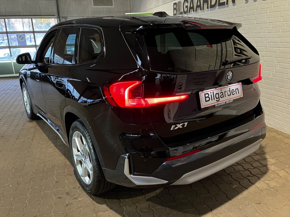 BMW iX1 xDrive30 X-Line 5d