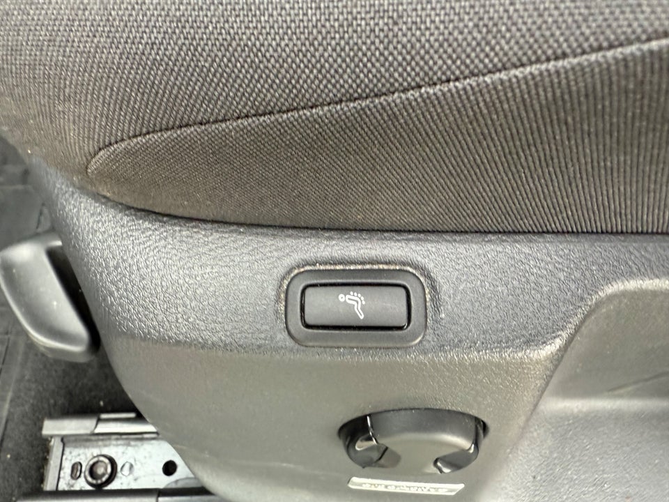 VW Touran 2,0 TDi 115 Comfortline DSG Van 5d