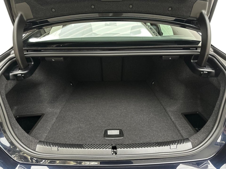 BMW i5 eDrive40 M-Sport 4d