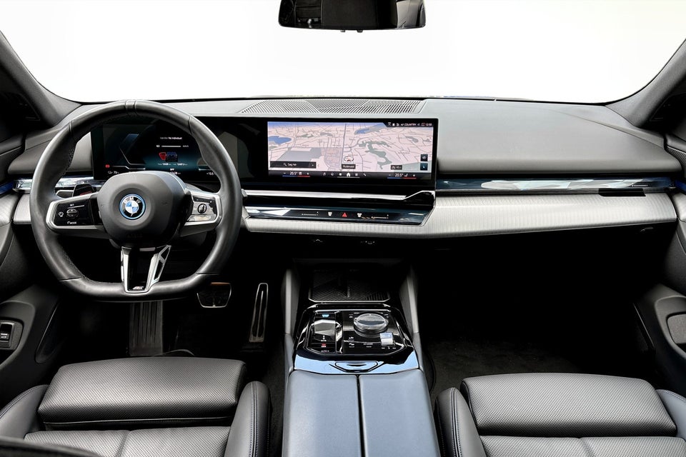 BMW i5 eDrive40 M-Sport 4d