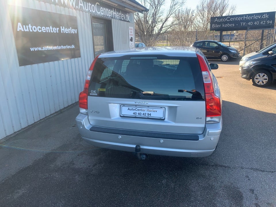 Volvo V70 2,4 140 5d