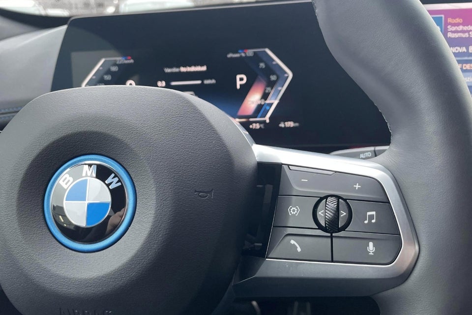 BMW iX1 eDrive20 M-Sport Pro 5d