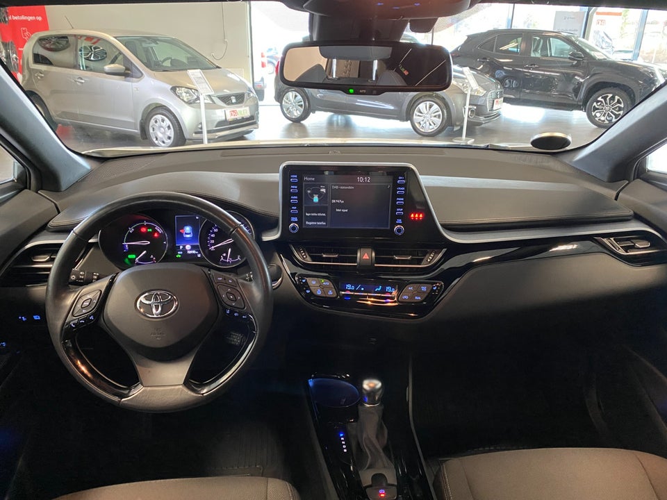 Toyota C-HR 1,8 Hybrid C-LUB Smart CVT 5d