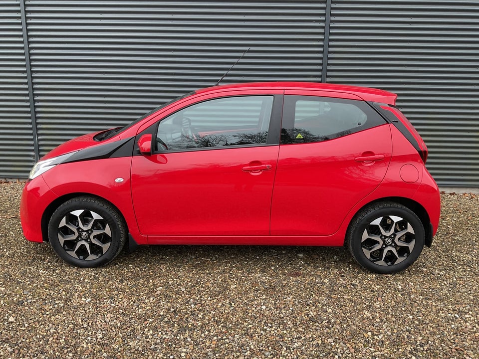 Toyota Aygo 1,0 VVT-i x-pression 5d