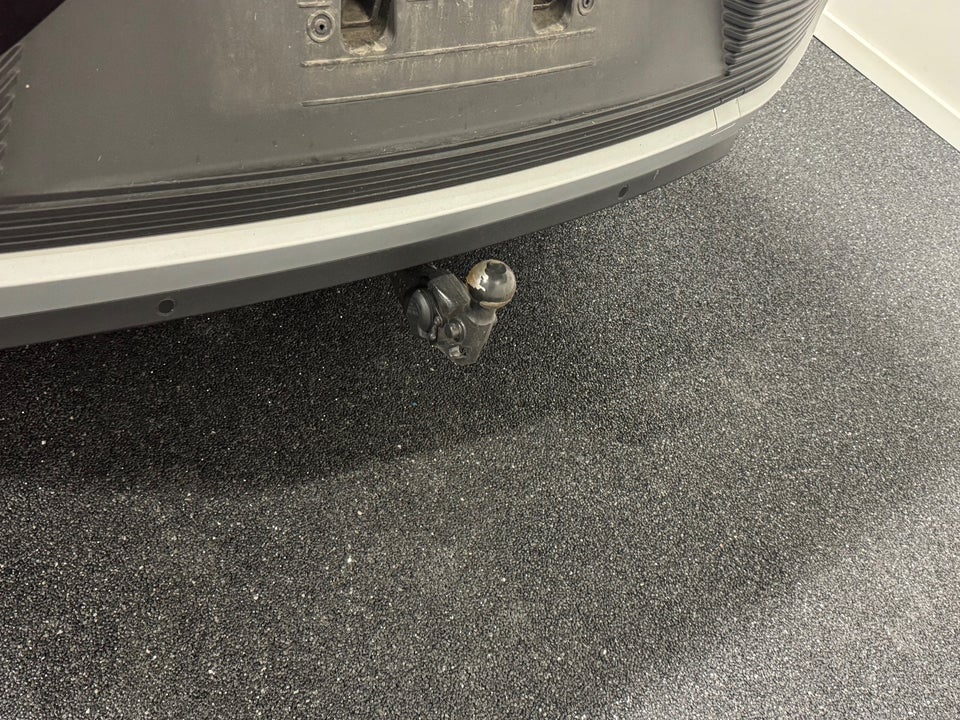 Ford Explorer 82 Premium Extended Range 5d