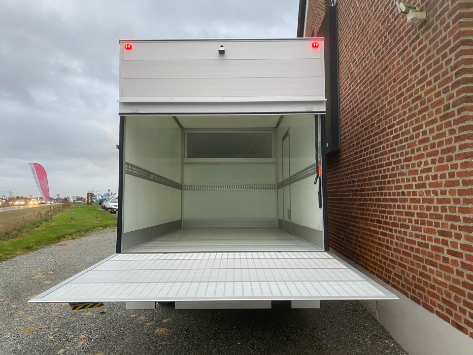 Fiat Ducato 35 Maxi 2,2 MJT 180 Chassis L3 Pro aut.