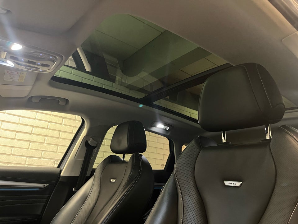 MG Marvel R Luxury 5d