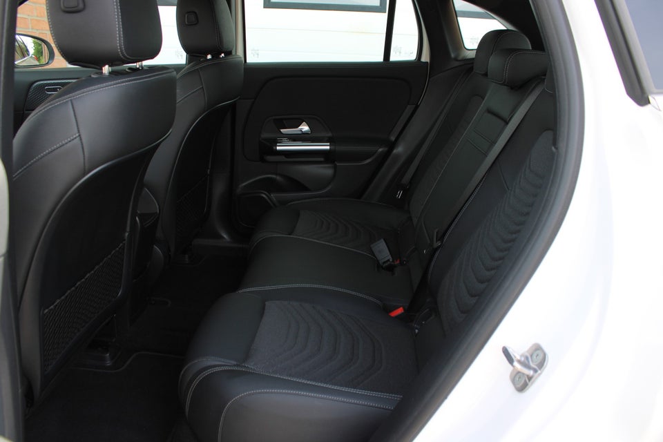 Mercedes EQA250+ Progressive 5d