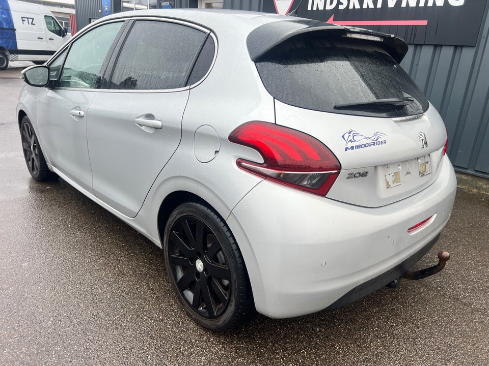 Peugeot 208 1,6 BlueHDi 100 Allure 5d