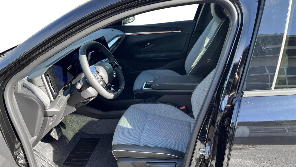 Renault Megane E-Tech 60 Techno 5d