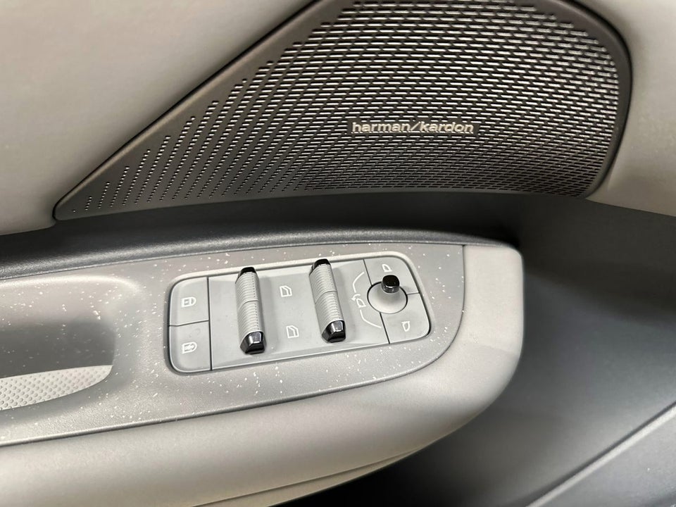 Lynk & Co 02 More 5d