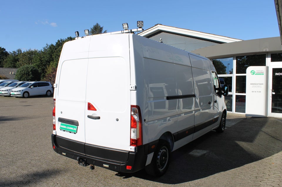 Renault Master III T35 2,3 dCi 170 L3H2 Kassevogn