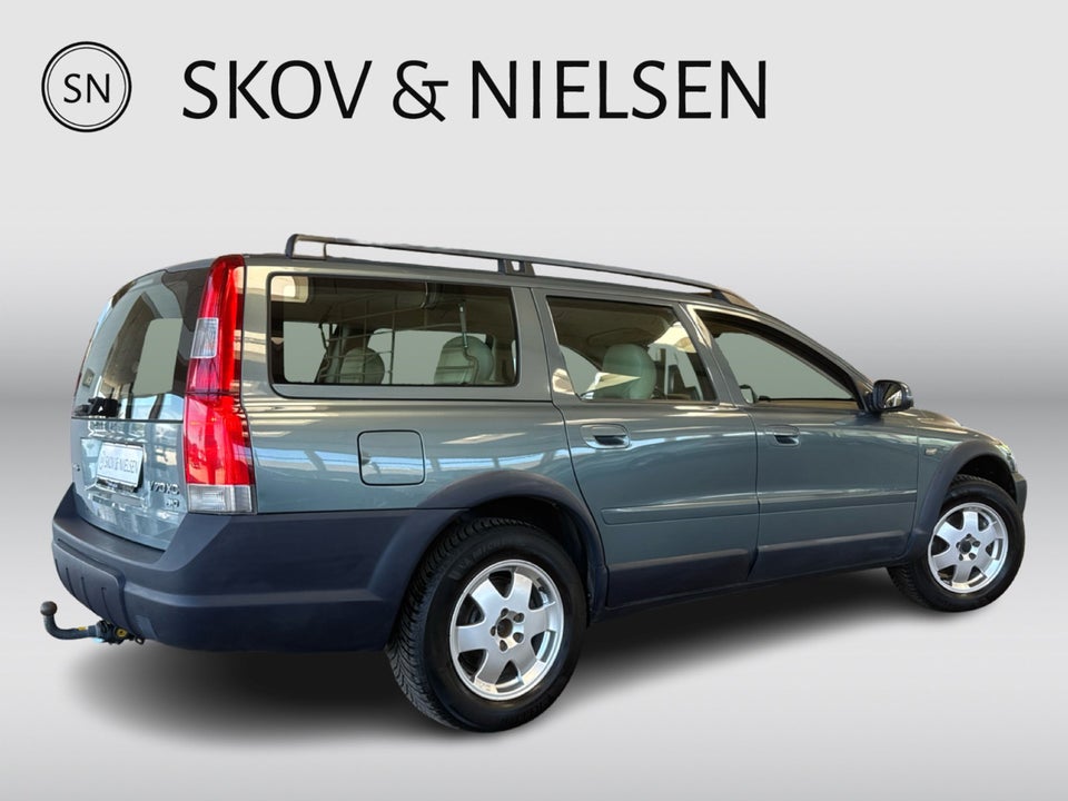 Volvo V70 2,4 T Cross Country aut. AWD 5d