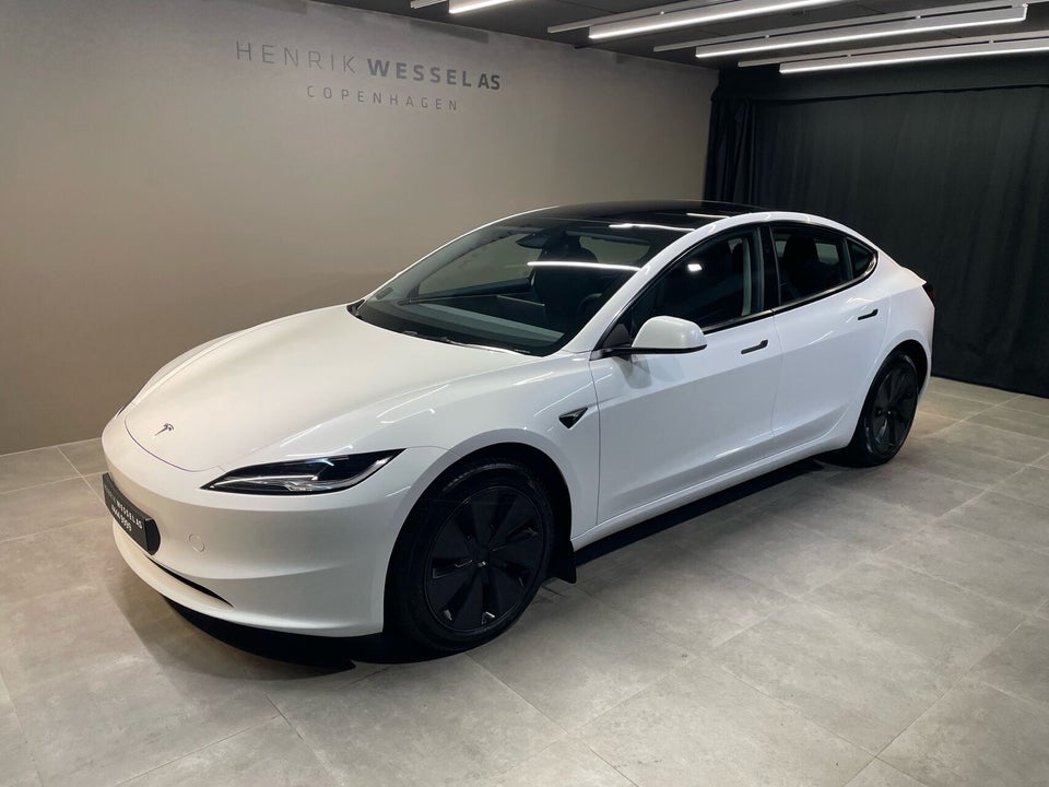 Tesla Model 3 RWD 4d