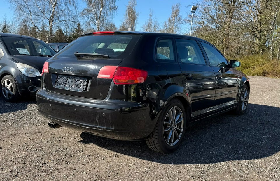 Audi A3 1,8 TFSi Ambiente Sportback 5d