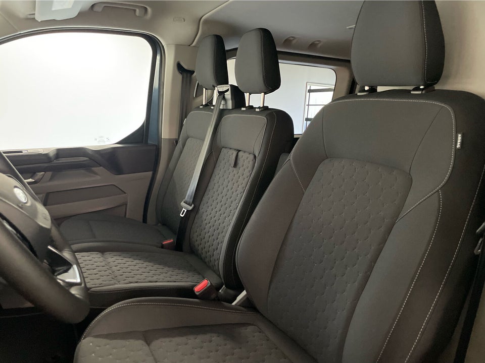 Ford E-Transit Custom 320 L1 71 Limited Mandskabsvogn