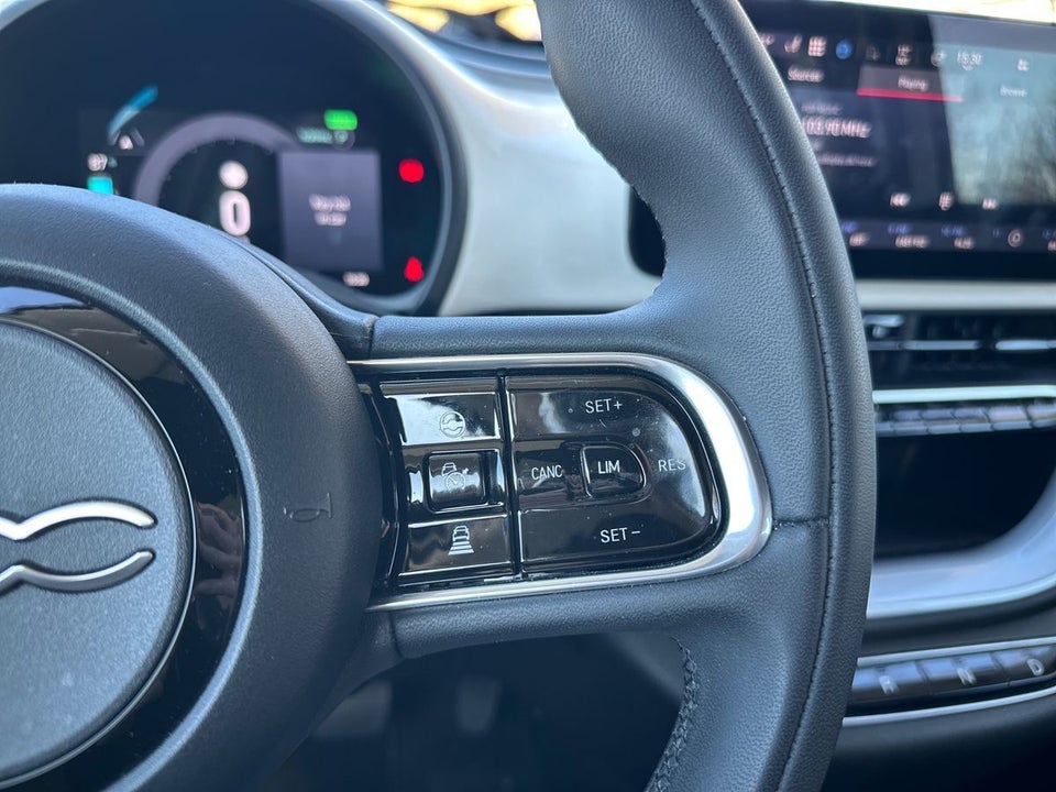 Fiat 500e 42 Icon Cabrio 2d