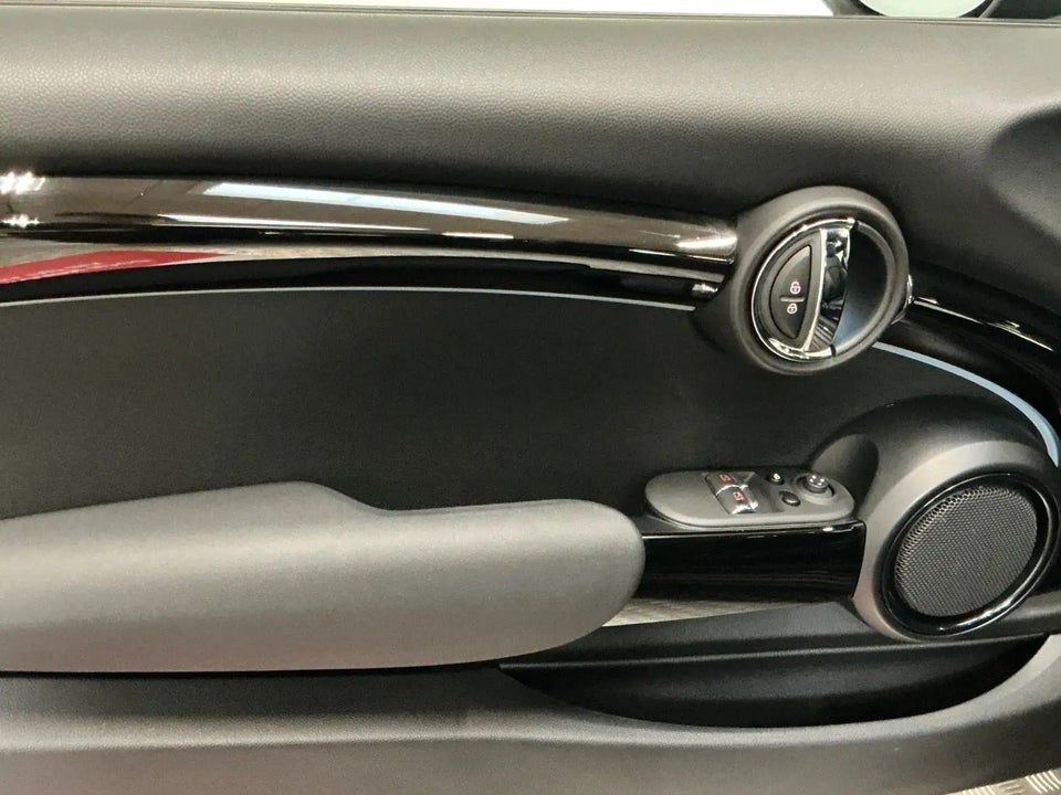 MINI Cooper SE Camden Edition 3d