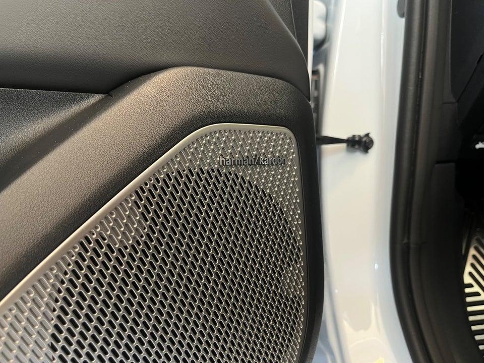 Kia EV4 81 Long Range GT-Line 5d