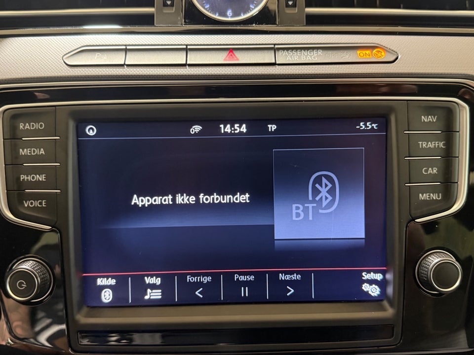 VW Passat 2,0 TDi 150 R-line Variant DSG 5d