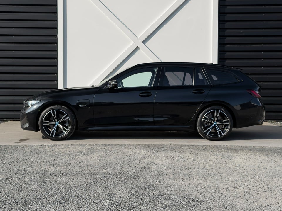 BMW 330e 2,0 Touring M-Sport aut. 5d