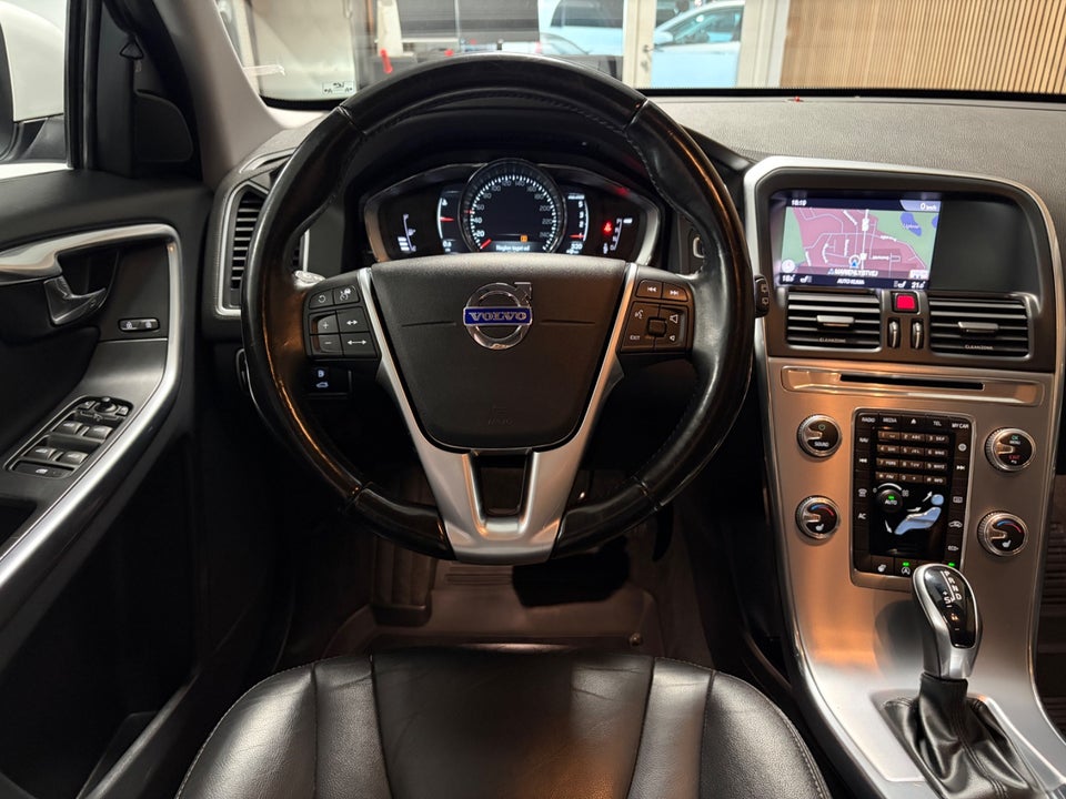 Volvo XC60 2,0 D4 190 Summum aut. 5d