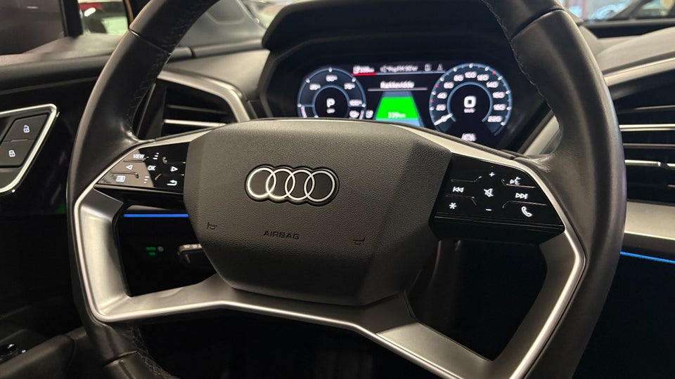 Audi Q4 e-tron 40  5d