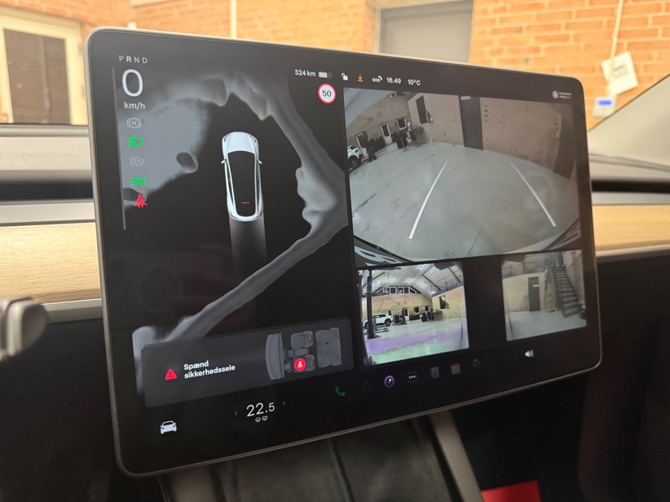 Tesla Model Y Long Range AWD 5d