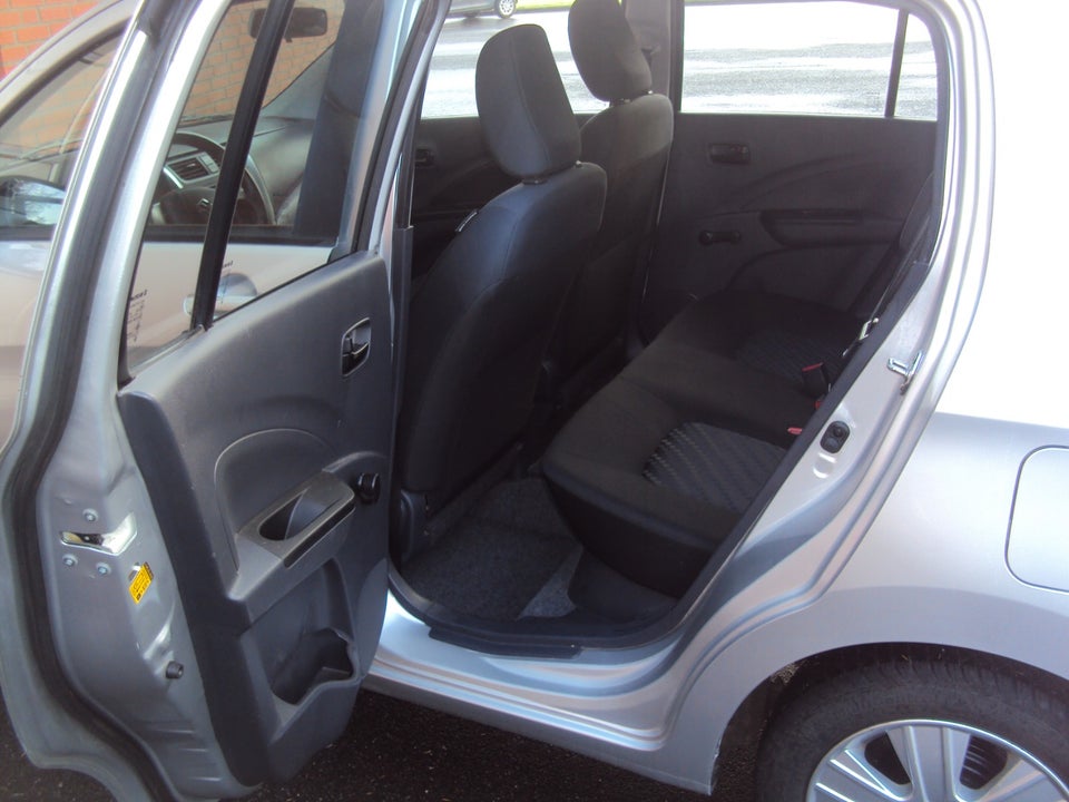 Suzuki Celerio 1,0 Dualjet Club 5d